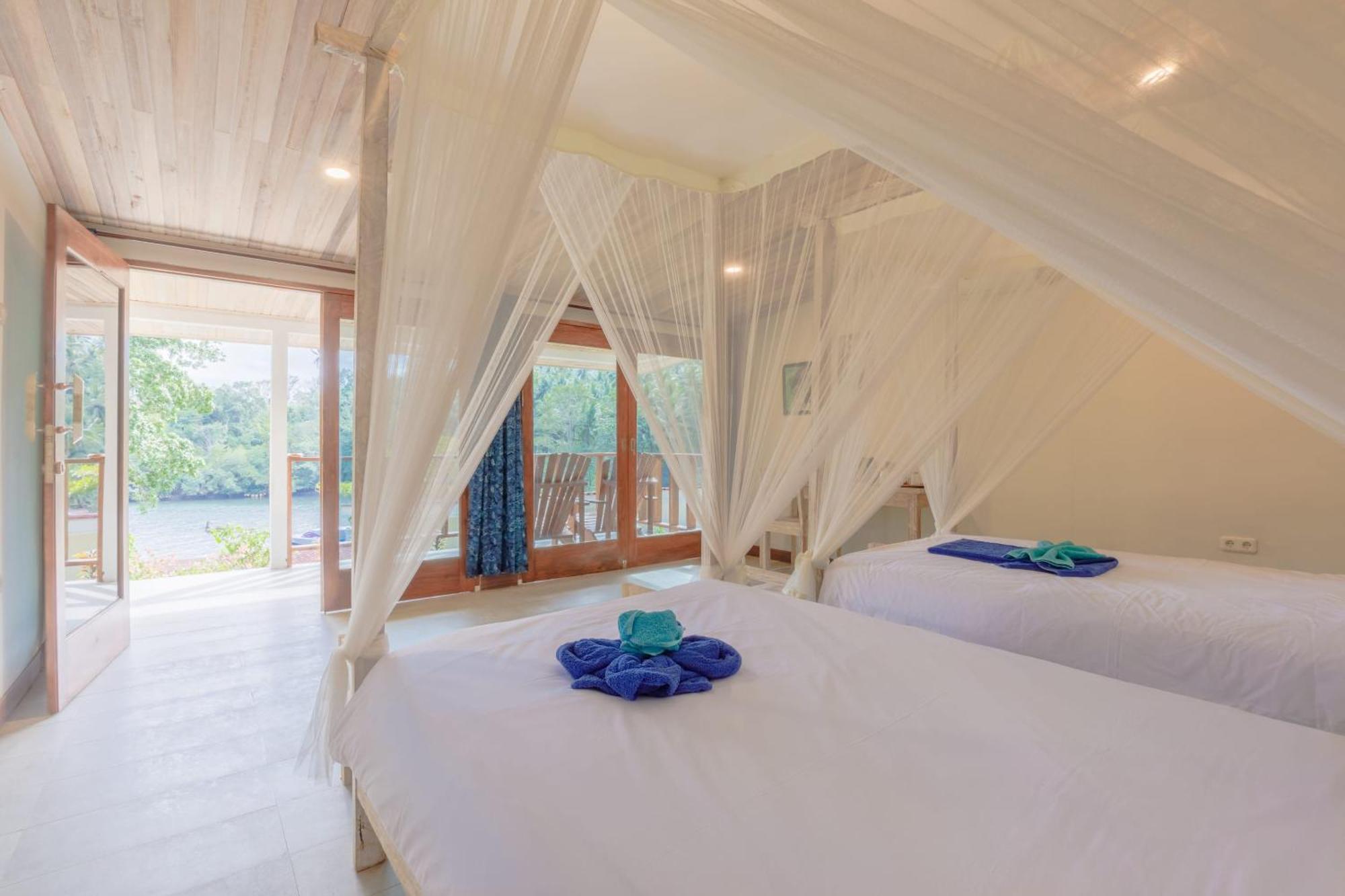 Thalassa Dive Resort Lembeh Airtembaga Exteriör bild