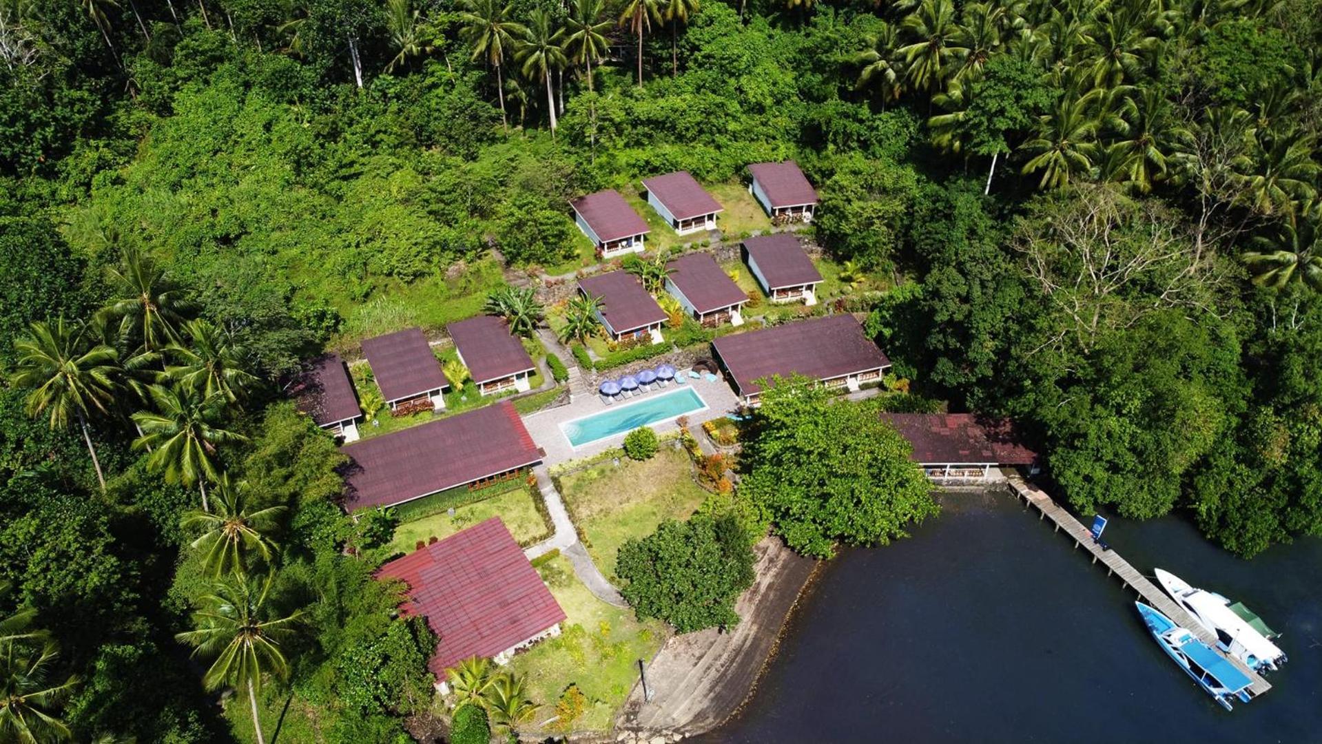 Thalassa Dive Resort Lembeh Airtembaga Exteriör bild